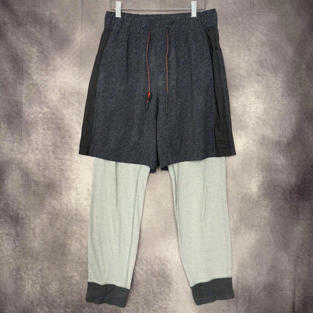 Lululemon Athletica Men Size Medium 2 in 1‎ Shorts Grey Leggings Running Stretch